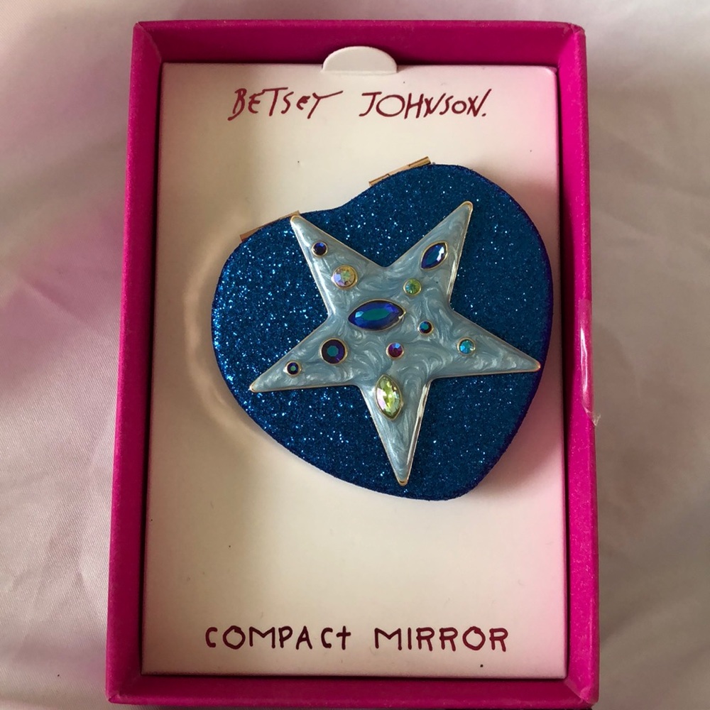 COPY - Betty Johnson Compact Mirror Brand New
